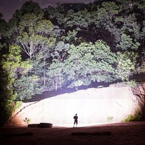 고휘도 LED 충전 랜턴 써치라이트 후레쉬 대용량 손전등 등산 라이트 낚시 작업 감성 캠핑등, 4구손전등 L-S03
