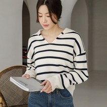 스타일온미 세인트 오픈 카라 스트라이프 니트