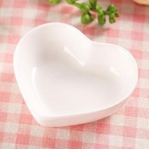그릇 생활도자기 쇼핑몰 주방 예쁜도자기 스푼 잎 세라믹 소스 접시 일본식 조미료 얼음 금이 유약 물고기 모양의 작은 요리, Heart shape.