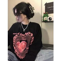고딕 대형 그래픽 티셔츠 여성 하라주쿠 펑크 하트 편지 인쇄 티셔츠 긴 소매 루즈 탑스 힙합