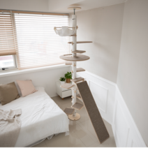 캣타워 캣폴 하늘구름 고양이 먼치킨 아기고양이, 곰돌이보자기, 베이지