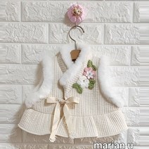 베베키즈몰 키즈 인스타패션 데일리룩 동네 놀이터 나들이 산책패션 일상룩 키즈패피 마리앤유 꽃누비배자조끼