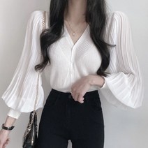 스타일리시하게 날씬해 보이는 쉬폰 패치 브이넥 가디건 니트녀