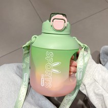 1100ML/1600ML 헬스 요가 운동 대용량 휴대용 물통 다이어트 쉐이커 실리콘 빨대 컬러 그라데이션 보틀 물병+어깨끈+3D 스티커 3종세트, 그린, 1100ML