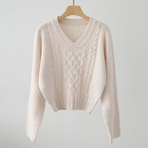 제니트 여성 루즈핏 브이넥 데일리룩 트위스트 꽈배기 세미 크롭 긴팔 니트 무비긴팔꽈