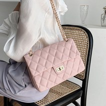 글램디브 직장인가방 여성가방 대학생가방 퀼팅 체인 버튼 크로스백 마리멘 A2256