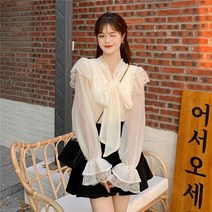 여성 봄 여름 디자인감각 보이핏 볼륨 2022 년 레이스 패치워크 상의 나비넥타이 긴 소매 와이셔츠