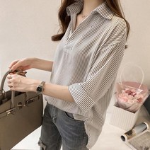 여성 블랙 스프라이트 패턴 브이넥 셔츠 블라우스 화이트