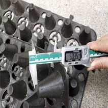 드레인보드 벽체배수판 벽배수판 지하배수판 꽃 상자 배수 보드 지붕 녹화 프로젝트 야채 심기 옥상 정원 저수, 05/토목 섬유를 보내기 위해 평방 가격당 높이 5cm