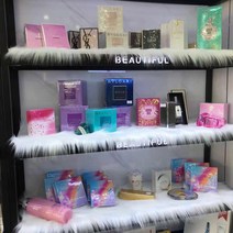 휘게체어 인테리어의자 소품의자 영화 스튜디오의자 쉘체어 포인트의자 드라마 1인카페의자 에그인테리어 소품의자, 누비지-연락처, 수묵백