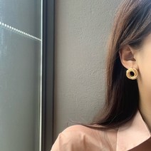 영블리 E380 무광 꼬임 트리플 링 귀걸이