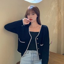 흰티 에 잘어울리는 금장 단추 포인트 배색라인 고급 여성 브이넥 결혼식복장 가디건