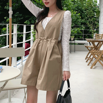 디오비오 레브 스트링 핀턱 면 와이드 멜빵 숏 점프슈트