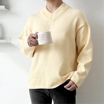 몸짱남자 세련 오버핏 브이넥 니트티 대학원생 은행원 군인 남편 출근