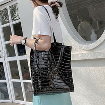 뱀 가죽 패턴 실용성 좋은 여성 사각 모던 숄더백