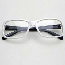 Everyday 사각 뿔테안경테 2color CH1735871