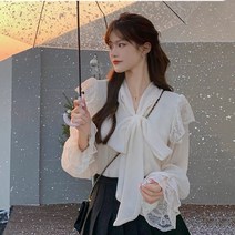 여성 봄 여름 디자인감각 보이핏 볼륨 2022 년 레이스 패치워크 상의 나비넥타이 긴 소매 와이셔츠