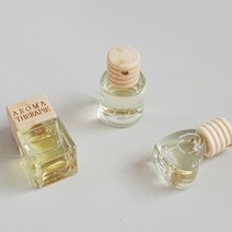 이앤 차량용방향제 미니디퓨저 자동차 신발장옷장 걸이형방향제, 사각/화이트머스크