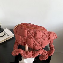 데일리 여성 가방여성을위한 구름 가슴 가방 퀼트 크로스 바디 숄더 백 셔링 퍼퍼 패니 팩 세련된 소프트