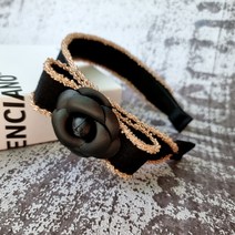 샤 가죽 리본 플라워 머리띠 헤어밴드 명품 심플 단아 원피스 정장코디 기념일