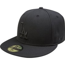 New Era 블랙 온 59FIFTY 피티드 캡