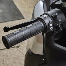 오토바이열선그립 5단계온도조절 전원기억장치 USB포트있음 PCX 조이맥스 크루심, 1개