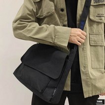 가바바 남성 가방 밋밋하지만 끈에 포인트르 준 메신저백 G48288
