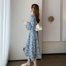 [모노위크] [당일배송특가] 블루 플라워 빈티지 가슴셔링 브이넥 롱 원피스