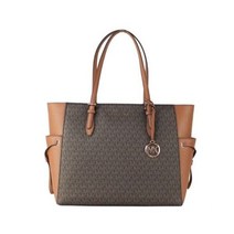 마이클 코어스 길리 라지 브라운 시그니처 PVC 여행용 드로스트링 토트 백 핸드백 크로스백