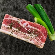 [스트리트미트] 수입산 돼지 삼겹살 수육용 500g 1kg 보쌈용 독일 칠레 김장 통삼겹 바베큐 캠핑, 1개