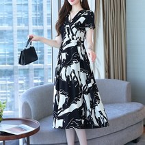 미미앤느 여성 브이넥 블랙 앤 화이트 기하학 프린팅 봄 여름 반팔 스타일리쉬 롱원피스 a2174