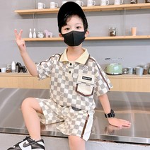 Flath 소년 여름 옷 2022 새로운 어린이 의류 어린이 중소 아동 여름 옷 인터넷 연예인 아기 반팔 바둑판 세트