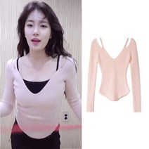 어깨트임 오프숄더 니트 티 배수지 같은 펀칭 핑크 브이넥 슬림 나시 풀오버 가을