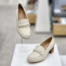 W123020 여성 5cm 아이보리 심플 가죽꽈베기장식 로퍼힐 구두