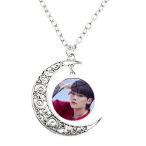 목걸이 펜던트 십자가 나비 패션 스트레이 키즈 문 회원 Kpop 남성 그룹 유리 카보 숑 라운드 쥬얼리 팬 선물