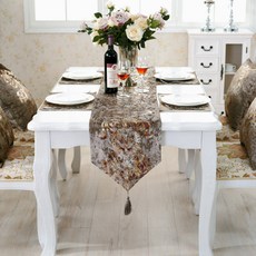 넓은테이블러너