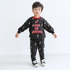 b9e9230c-d37d-4ae4-bccc-804acebf2855.jpg
