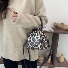 bb071613-df32-44c0-a6cd-e1597a441dc3.jpg