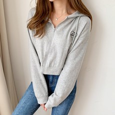 24d6bb7c-d3c0-4d5a-9bb4-b27789ebb903.jpg