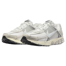 NIKE 耐吉 休閒鞋/運動鞋 ZOOM VOMERO 5 HF0731-007