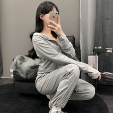 PEONIST 女款兩件式日常運動套裝