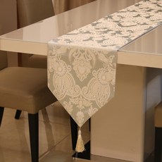 넓은테이블러너