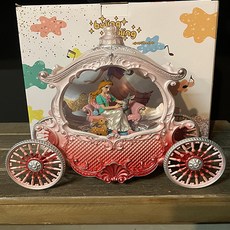 Marsh Marigold 聖誕公主兔子馬車音樂盒, 1個, 混色