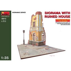 Miniart Diorama with Ruined House Plastic Model 1: 35 36012, 1個