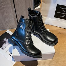 여성검정워커