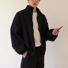 오버핏바람막이