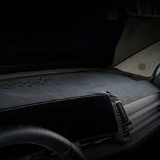 메이튼 차량용 대시보드 커버 DK404, EV3(2024년 7월~ / HUD 무 / 센터스피커 유), 블랙