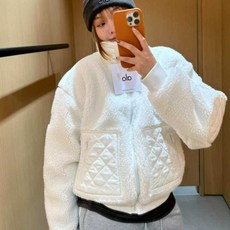 Alo 요가 짧은 다이아몬드 패치워크 양고기 울 재킷 미국 복고풍 디자인 플러스 벨벳 스탠드 칼라 따뜻한 재킷