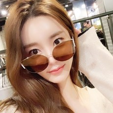 210fe774ce4ee1c4fbda749256d9d01e0c24117fb7bb766091df7f4ea834.jpg