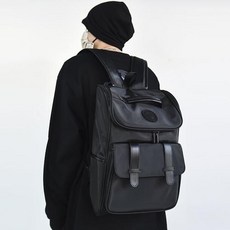 프라다바이커백